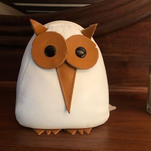 Sandy vohr’s leather zoo / owl